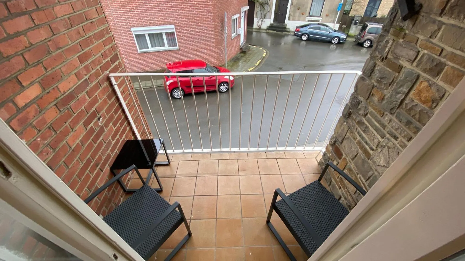 012-Superbe Appartement 1-Etage Spacieux Avec Balcon Exterieur Charleroi 0*,